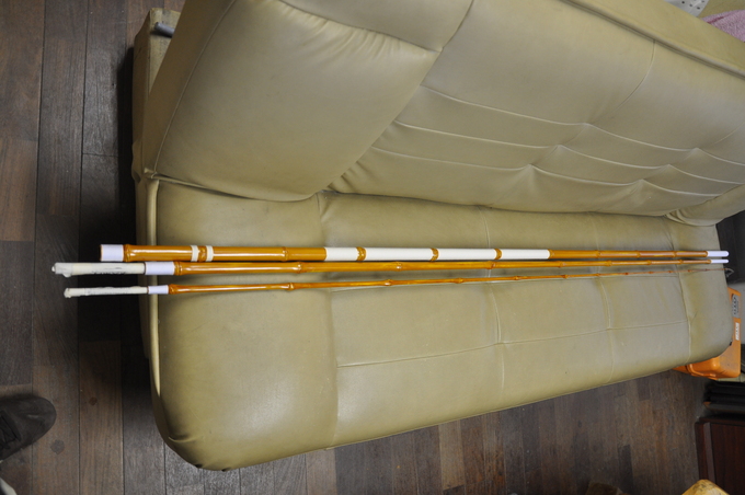 製作途中の竹竿